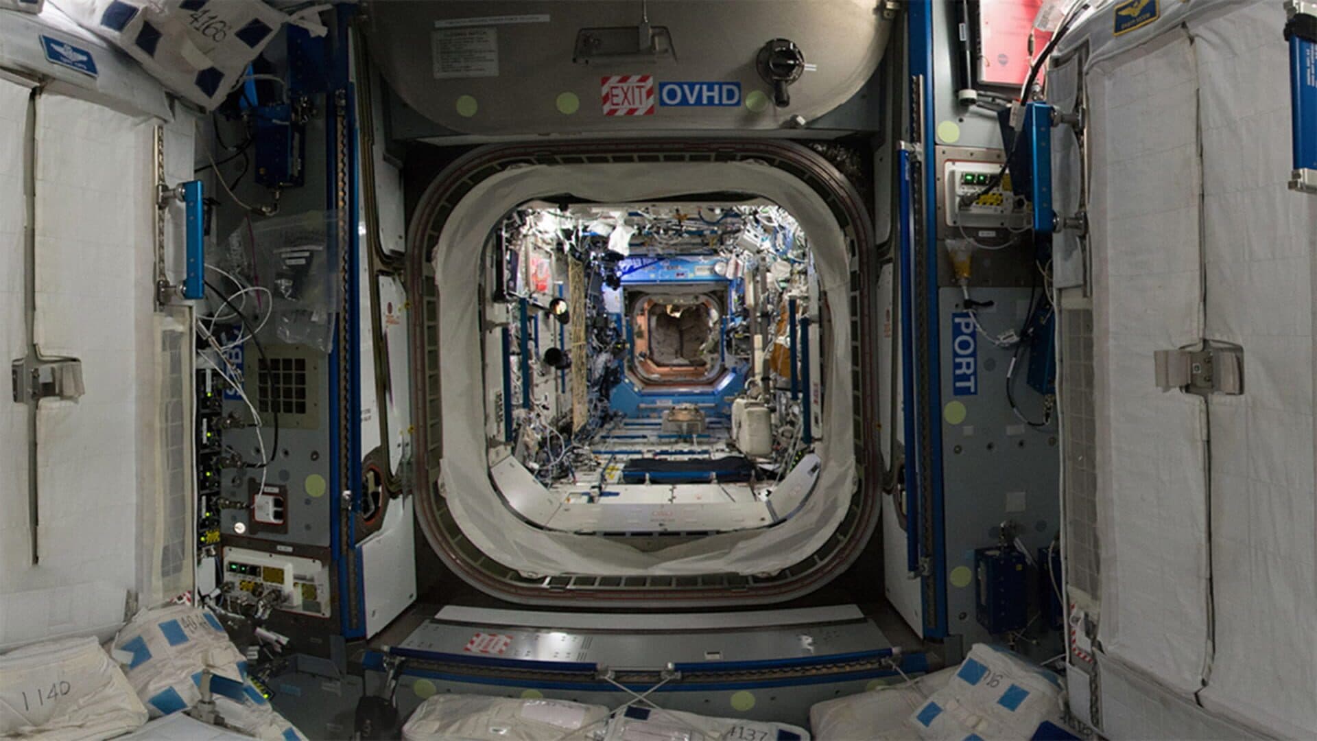 International Space Station Tour VR screenshot 4